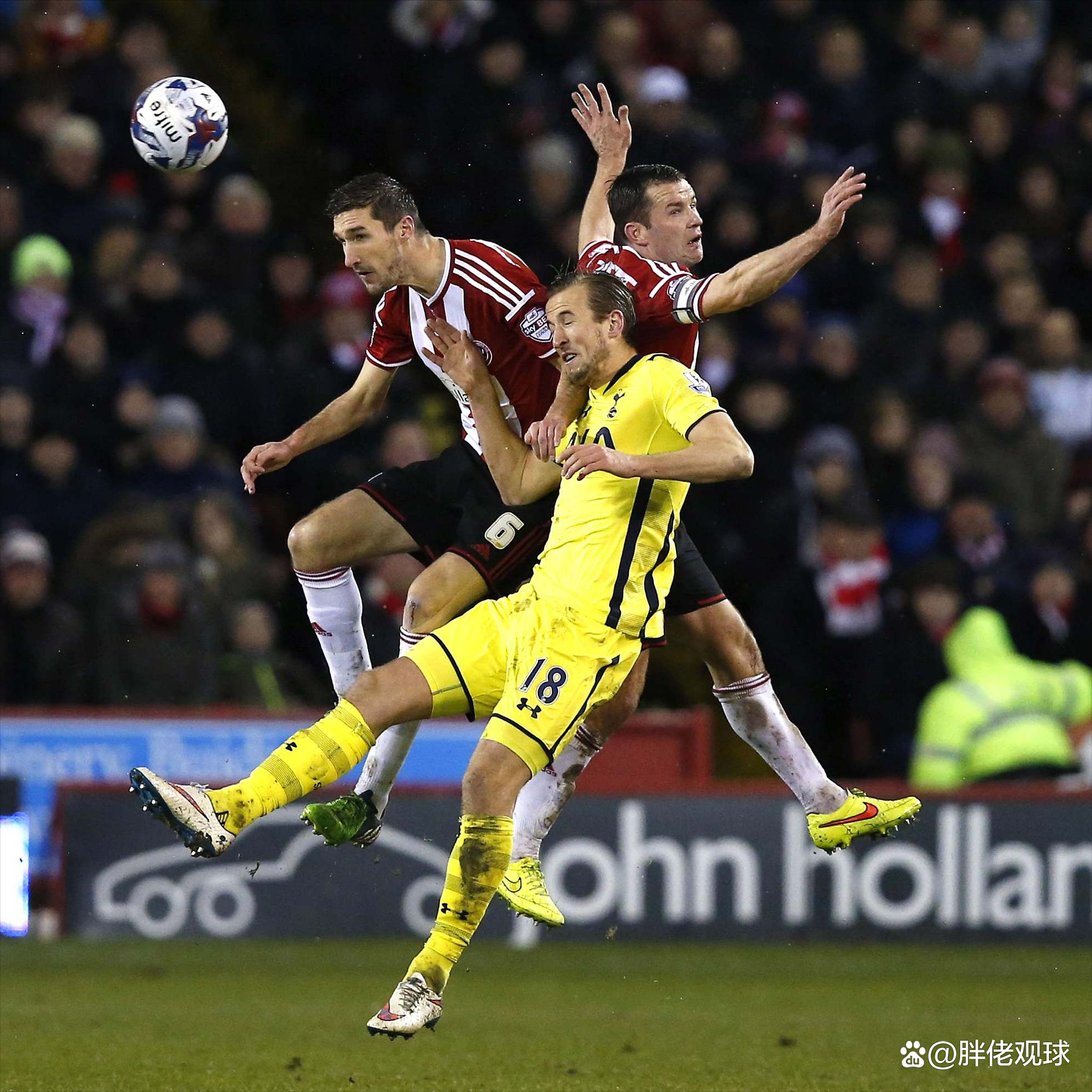 九游娱乐平台 -清晨足总杯焦点战，罗马外线爆发，震撼外界，年轻球员得到机会(奔马裁床参数设置)