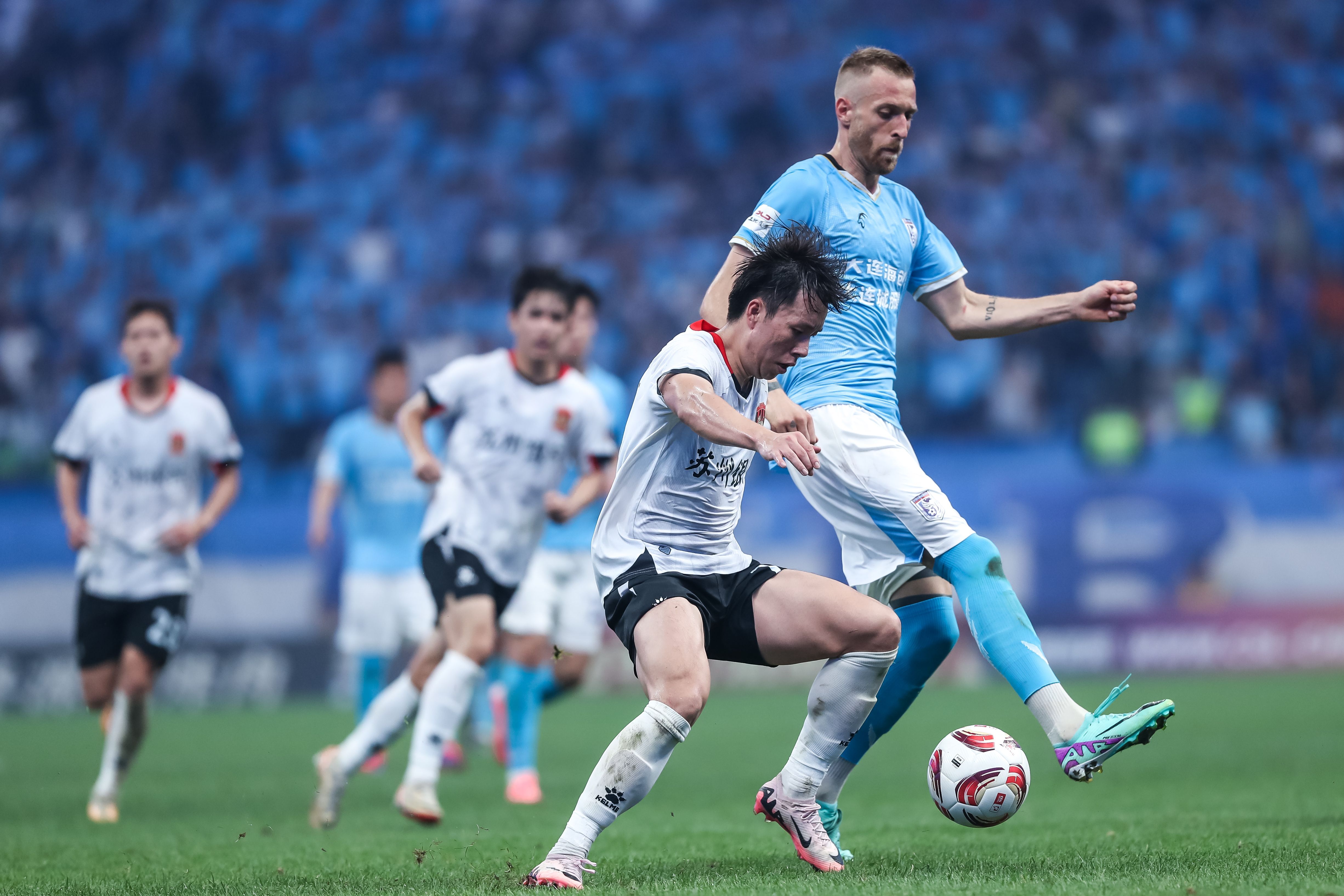 关键时刻波尔图备战中超，刷新队史纪录细节曝光，引发热议，控场能力受关注的简单介绍