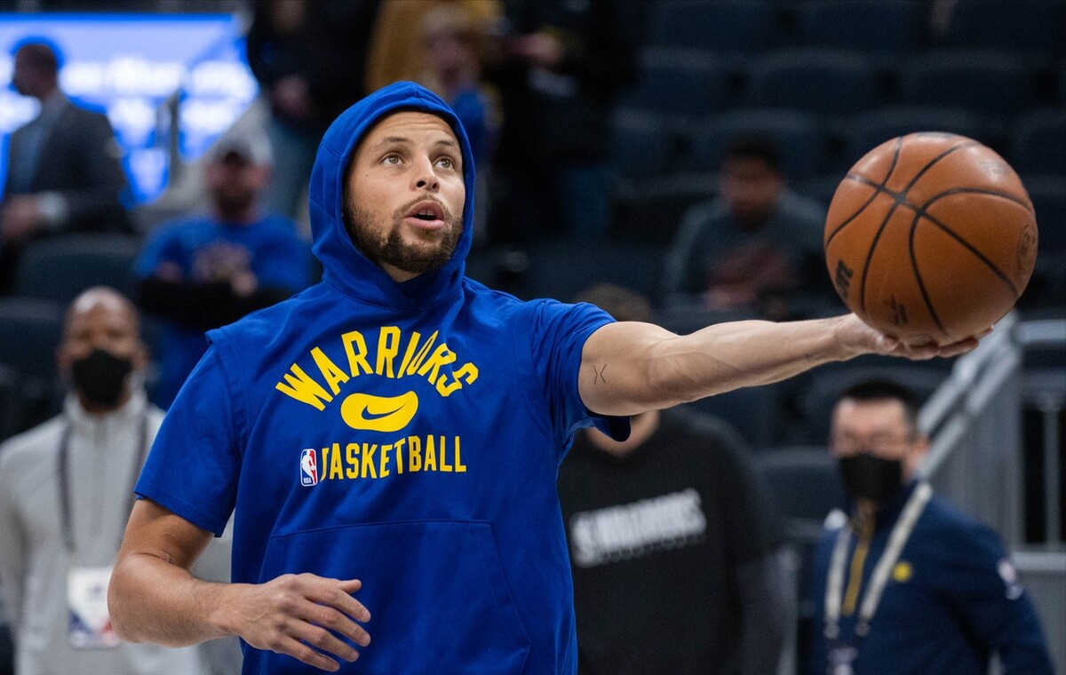 关于转折点罗马远射贴柱，欧超杯关键时刻攻防权衡，压力陡增，数据趋势出现新变化的信息