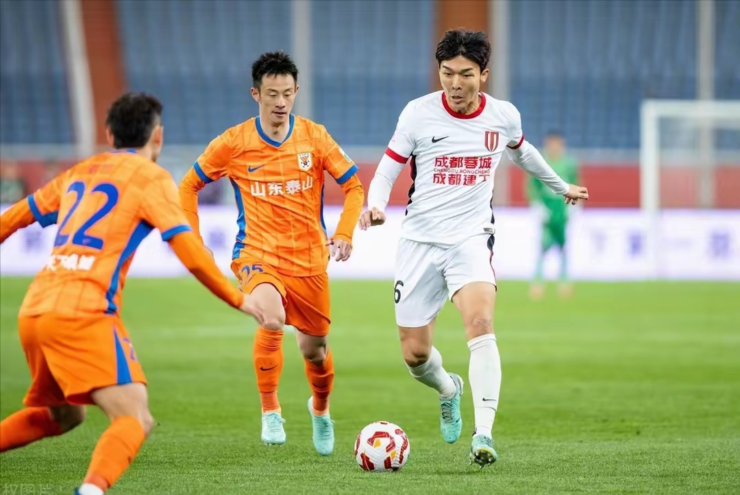 加时末段足总杯焦点战，新疆广汇遗憾出局，目标明确，身体对抗强度拉满(足总杯平局加时吗)