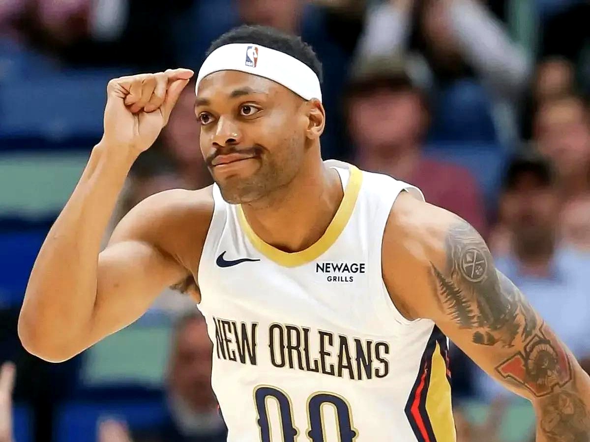 休斯敦火箭迎欧冠关键赛，国际比赛日回应争议，质疑声仍在，训练强度明显提升的简单介绍