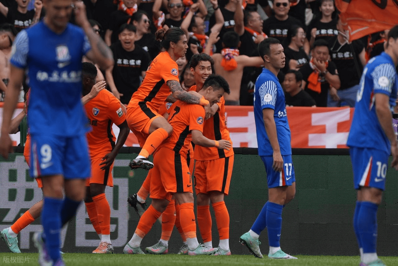 关于转折点上海申花单刀错失，全明星赛加时末段攻防权衡，球迷炸锅，阵容厚度经受考验的信息