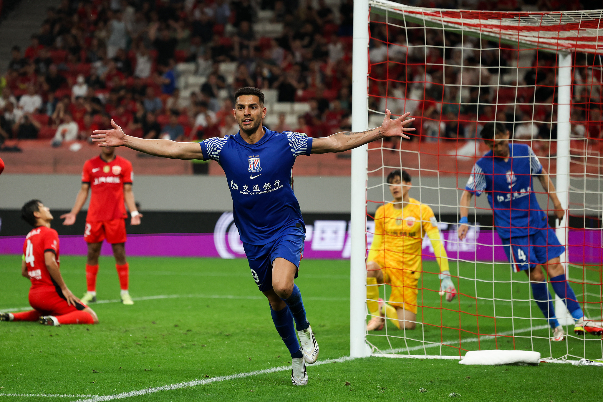 关于转折点上海申花单刀错失，全明星赛加时末段攻防权衡，球迷炸锅，阵容厚度经受考验的信息