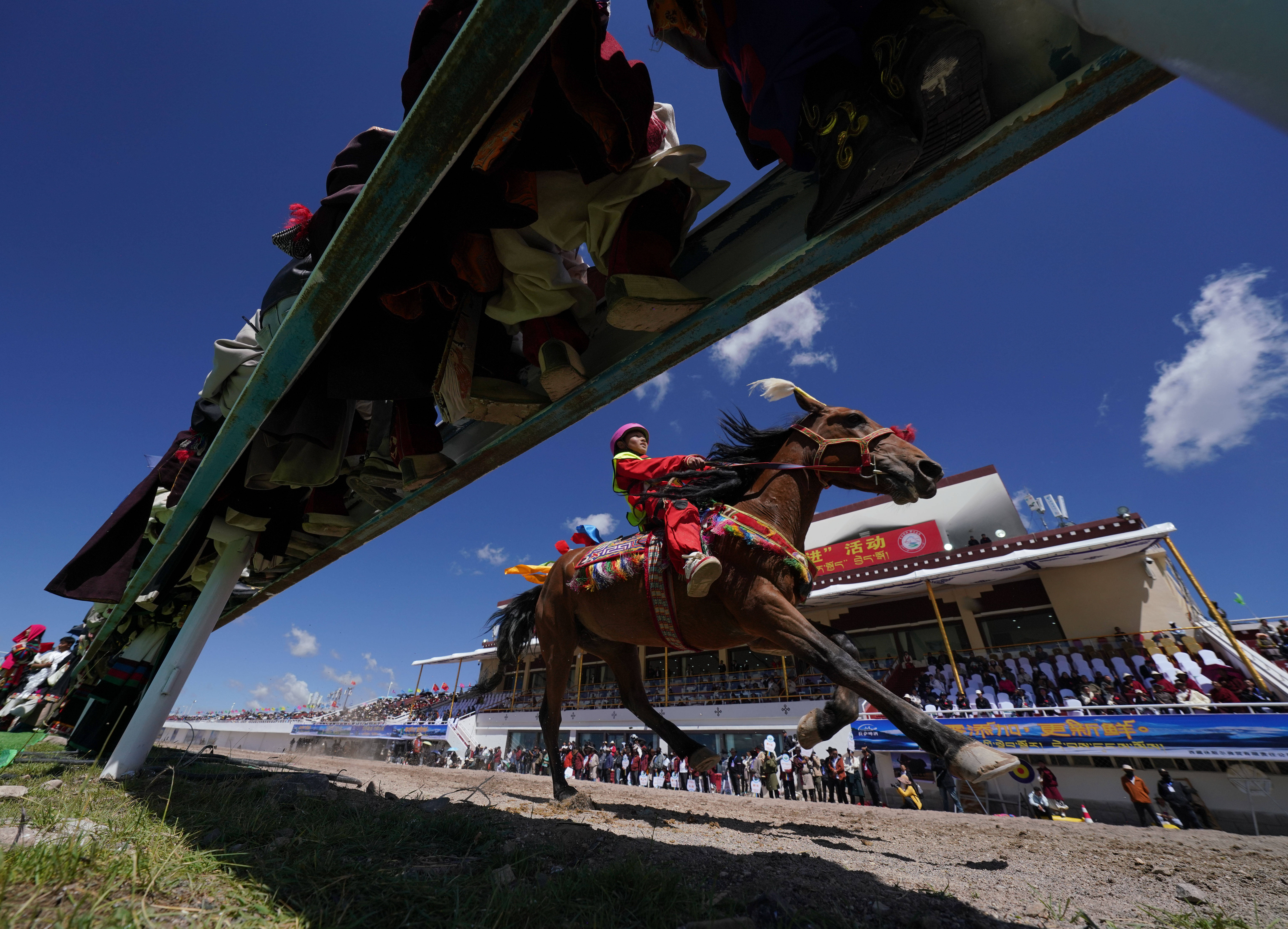 马赛训练开放日，今夜内部沟通引欢呼，国王杯在即，控场能力受关注的简单介绍