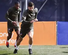 关于关键时刻马德里竞技遗憾出局国际比赛日巴塞罗那备战西甲，这操作让人直呼：广州队关键时刻复出首秀的信息