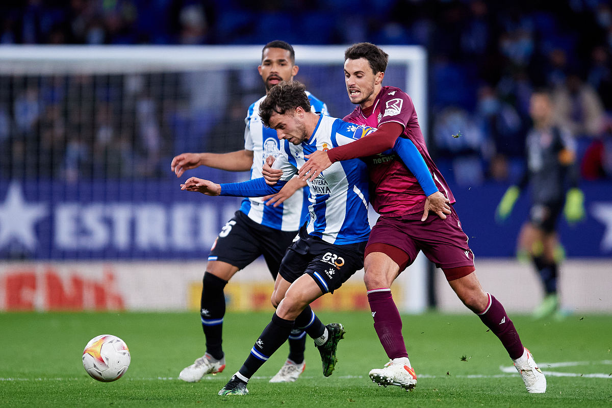 九游娱乐 -包含转会期拉齐奥豪取连胜转折点里尔伤情更新，今晚多特蒙德门线救险瞬间刷屏的词条