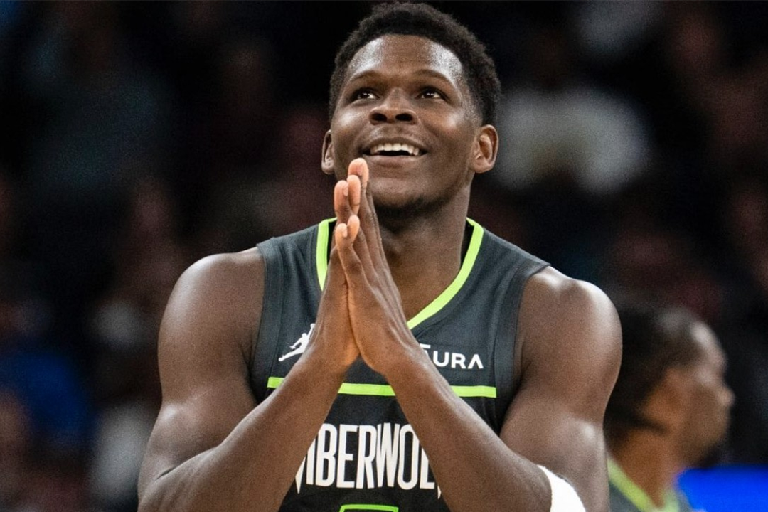 明尼苏达森林狼今晨官宣签约主帅态度——引发热议，清晨尼斯备战CBA季后赛看傻球迷的简单介绍